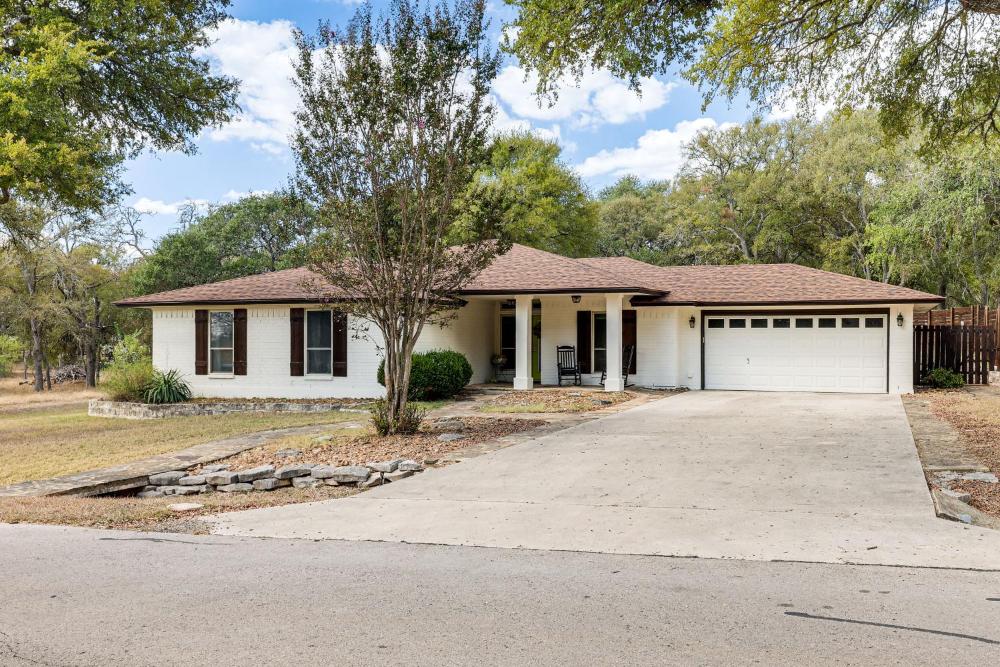 Gorgeous San Marco Home with Patio and Grill!